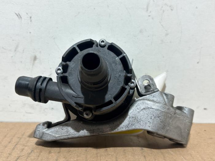 Water pump Mercedes A-Klasse
