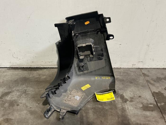 Pieza de parachoques izquierda detrás Mercedes Sprinter