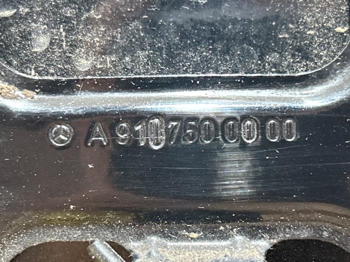 Pokrywa wlewu paliwa Mercedes Sprinter