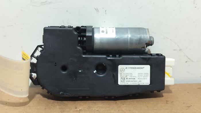 Schiebedach Motor Mercedes GLA