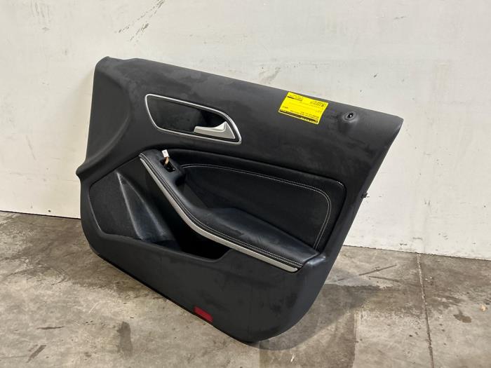 Portierbekleding 4Deurs rechts-voor Mercedes GLA