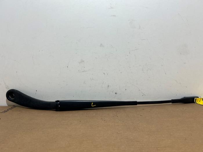 Brazo delantero de limpiaparabrisas Mercedes B-Klasse
