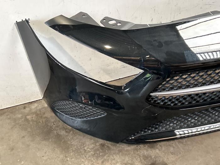 Zderzak przedni Mercedes A-Klasse