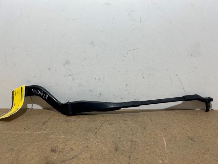 Brazo delantero de limpiaparabrisas Mercedes CLS-Klasse