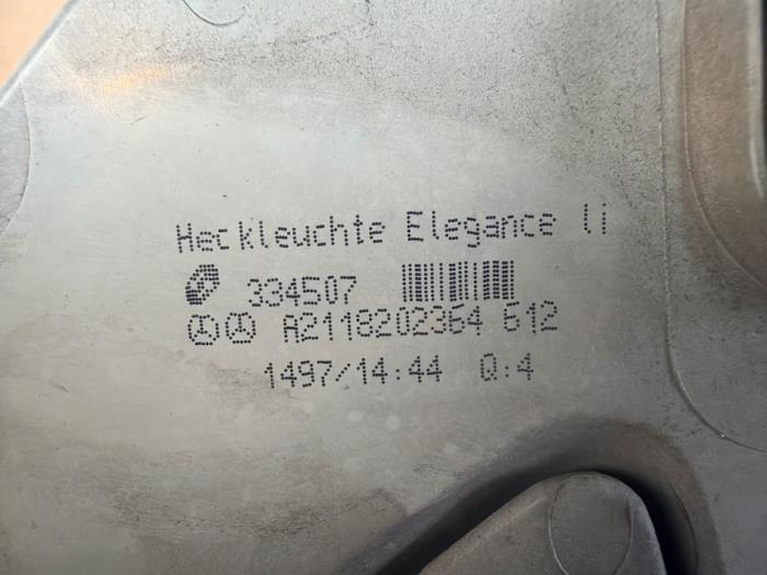 Luz trasera izquierda Mercedes E-Klasse