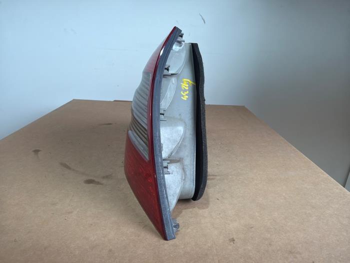 Luz trasera izquierda Mercedes E-Klasse
