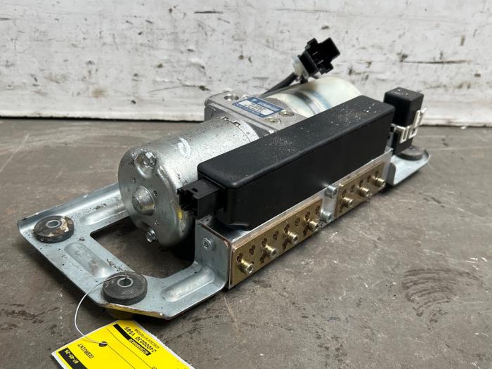 Hydraulic pump Mercedes SL
