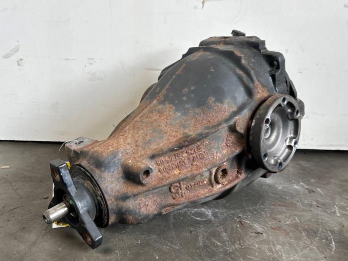 Differentieel achter Mercedes CLK