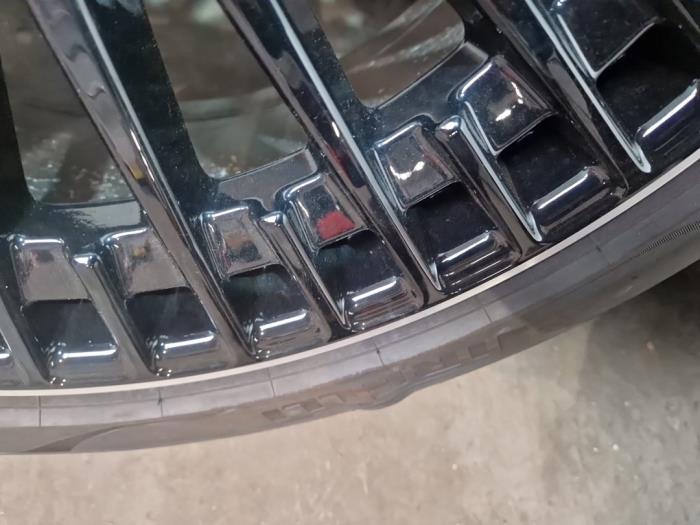 Kit jantes + pneumatiques Mercedes EQA