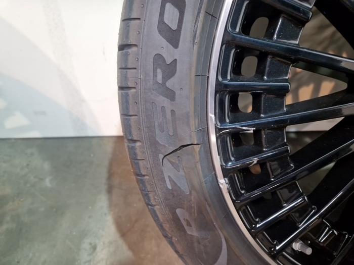 Kit jantes + pneumatiques Mercedes EQA