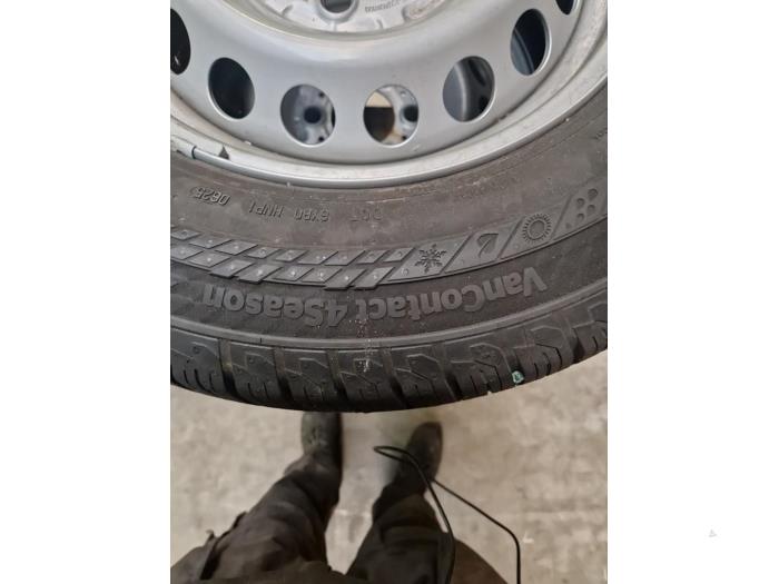 Felgen Set + Reifen Mercedes Sprinter