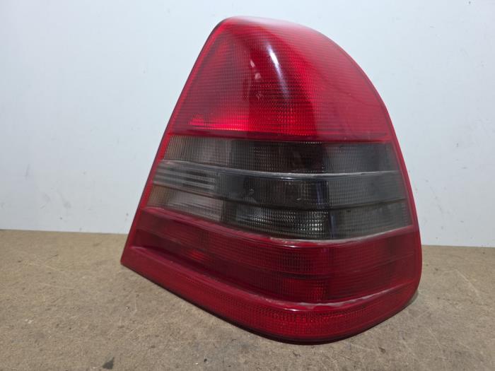 Luz trasera derecha Mercedes C-Klasse