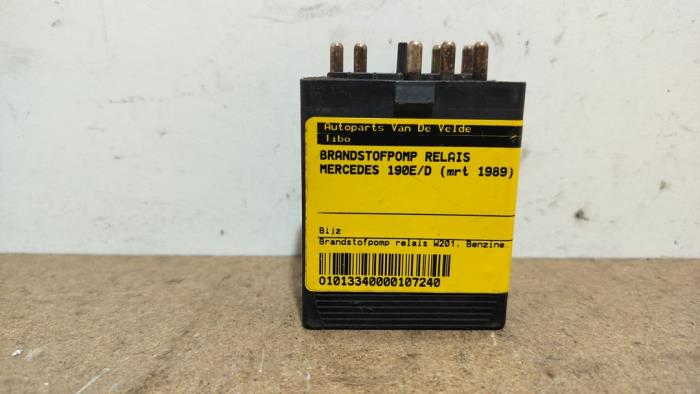 Kraftstoffpumpe Relais Mercedes 190E/D