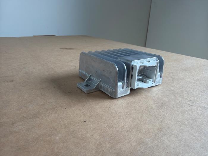 Amplificateur radio Mercedes EQA