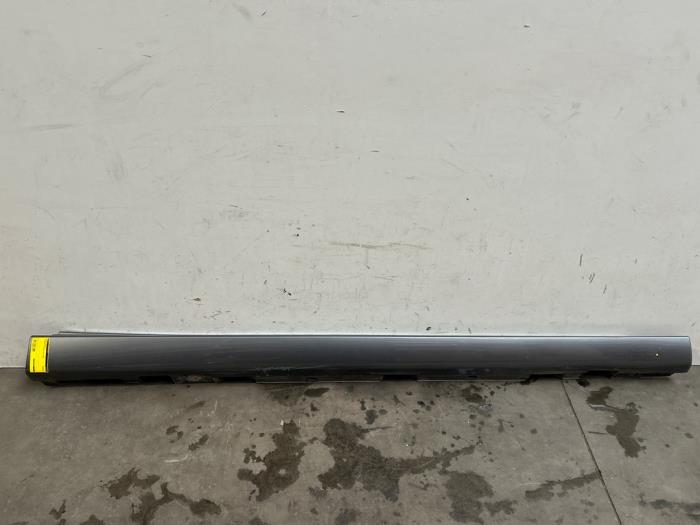 Sill, right Mercedes A-Klasse
