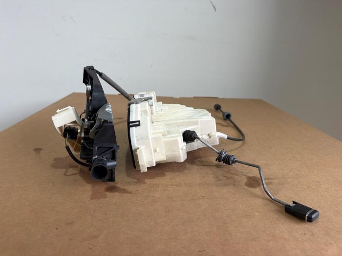 Rear door lock mechanism 4-door, left Mercedes S-Klasse