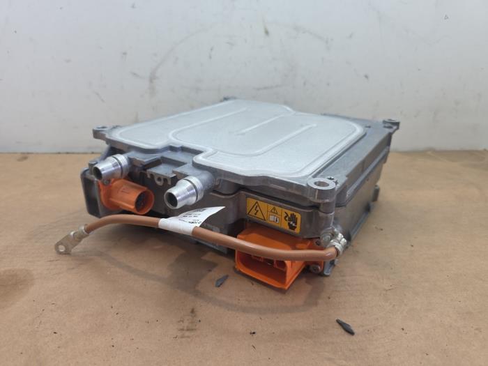 Convertisseur Mercedes EQA