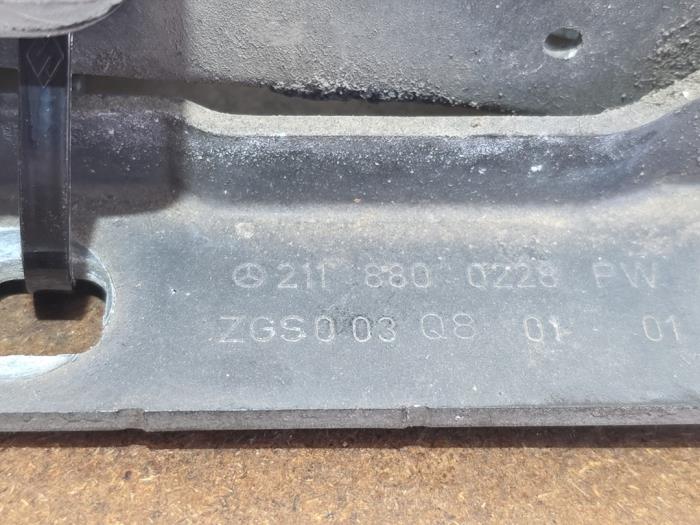 Bonnet Hinge Mercedes S-Klasse