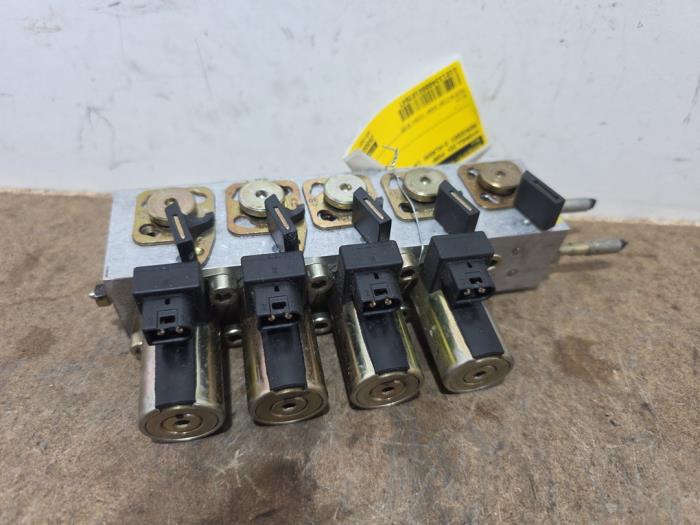 Pompe hydraulique Mercedes S-Klasse