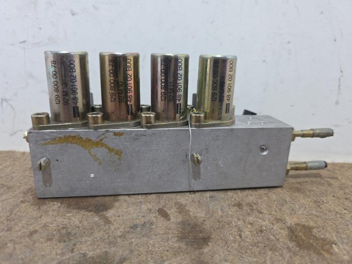 Pompe hydraulique Mercedes S-Klasse
