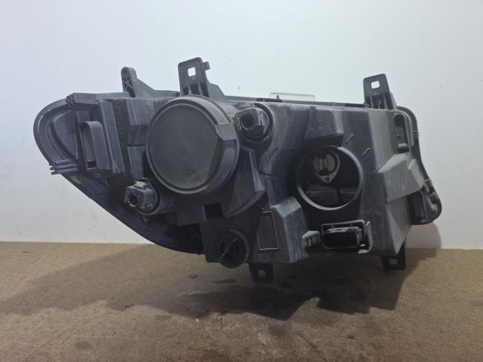 Faro izquierda Mercedes Sprinter