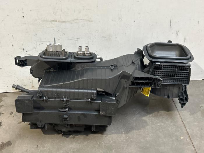 Cuerpo de calefactor Mercedes Sprinter