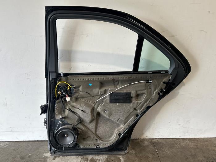 Puerta de 4 puertas derecha detrás Mercedes S-Klasse