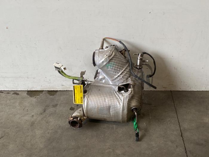 Gebruikte Roetfilter Mercedes CLS (C219) 350 CDI 24V Prijs op aanvraag aangeboden door Autoparts Van De Velde