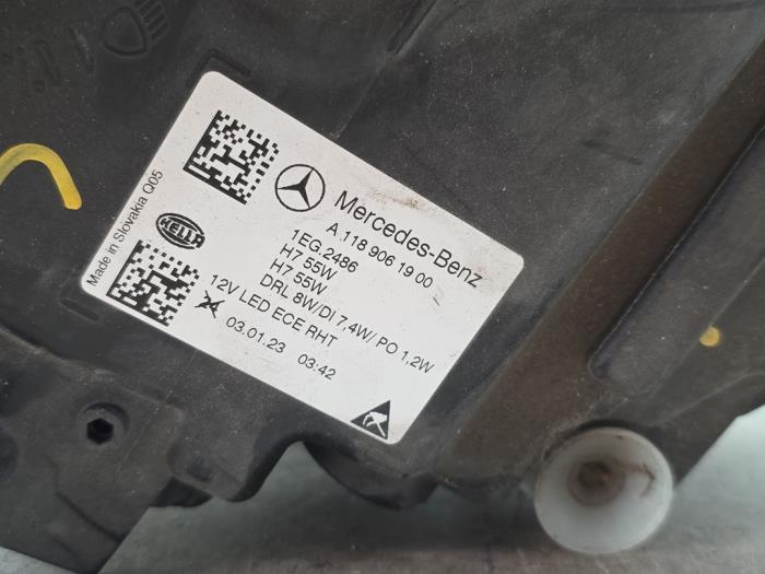 Scheinwerfer links Mercedes CLA