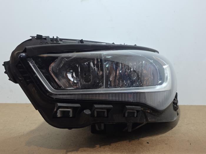 Scheinwerfer links Mercedes CLA