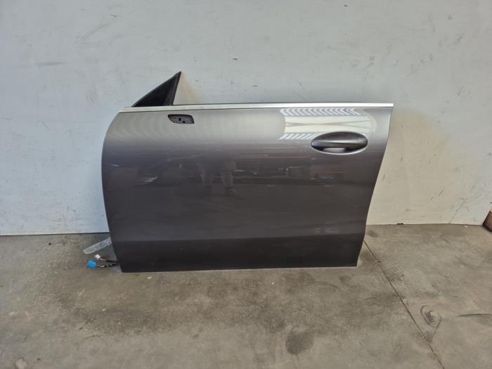 Door 4-door, front left Mercedes CLA