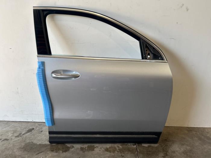 Portière 4portes avant droite Mercedes GLA