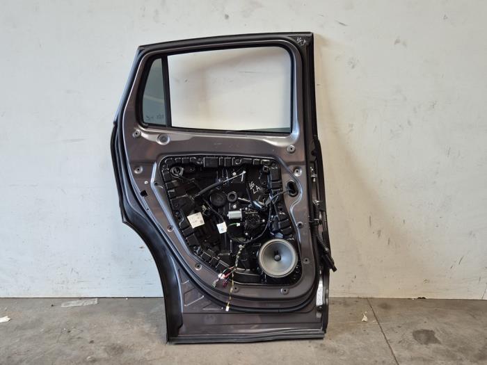 Tür 4-türig links hinten Mercedes EQA