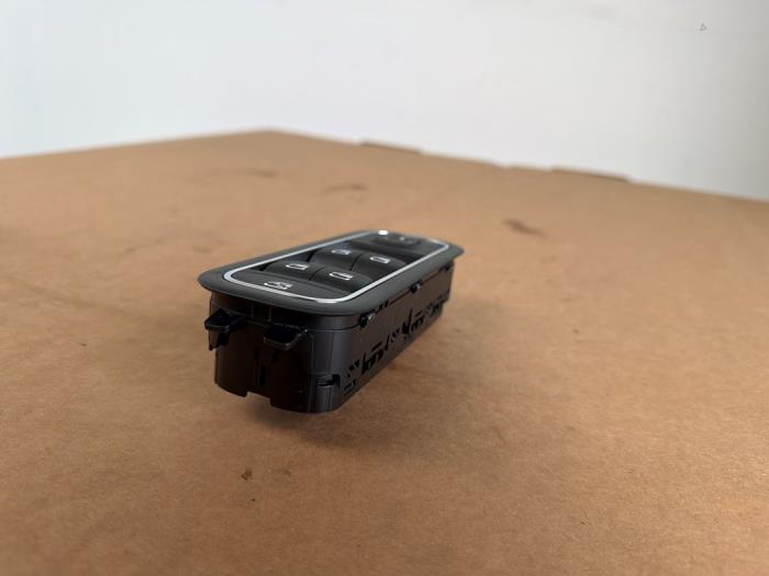 Multi-functional window switch Mercedes CLA