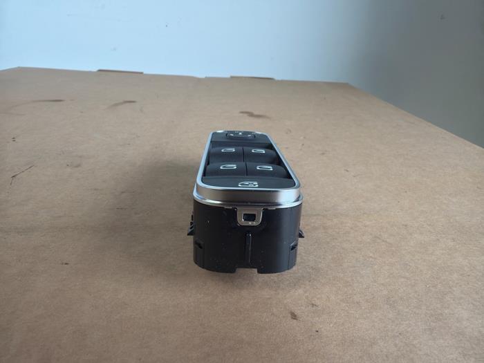 Multi-functional window switch Mercedes EQA