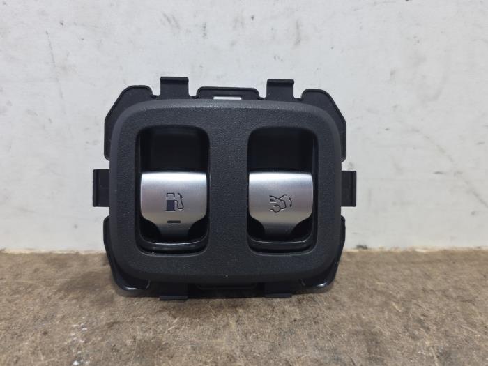 Tailgate switch Mercedes GLC-Klasse