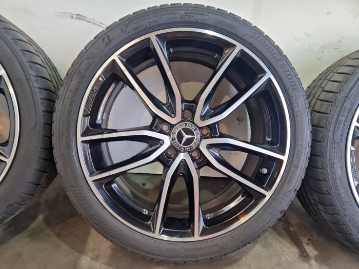 Jeu de jantes sport + pneus Mercedes A-Klasse