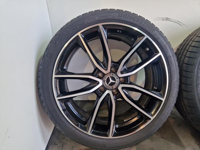 Jeu de jantes sport + pneus Mercedes A-Klasse