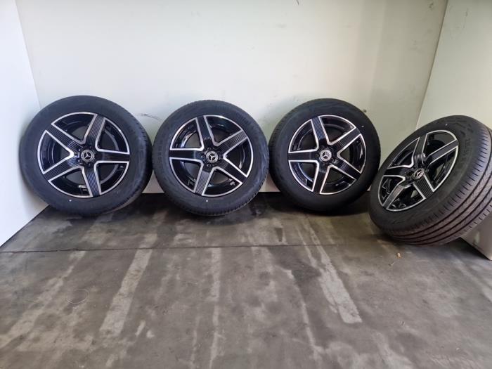 Juego de llantas deportivas + neumáticos Mercedes GLC-Klasse
