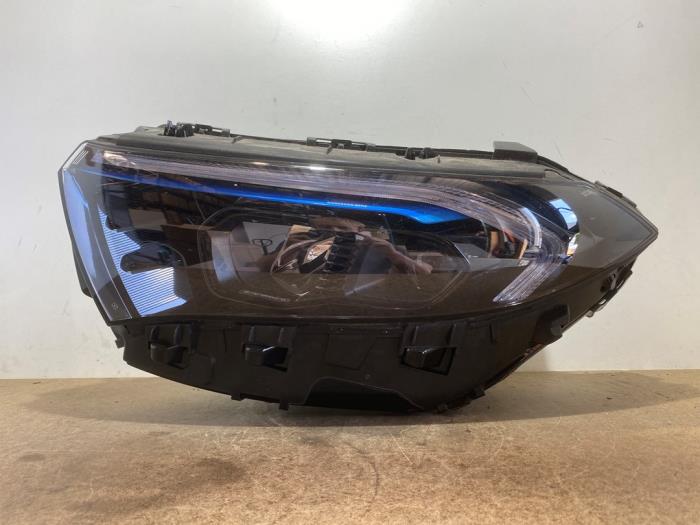 Faro izquierda Mercedes EQB