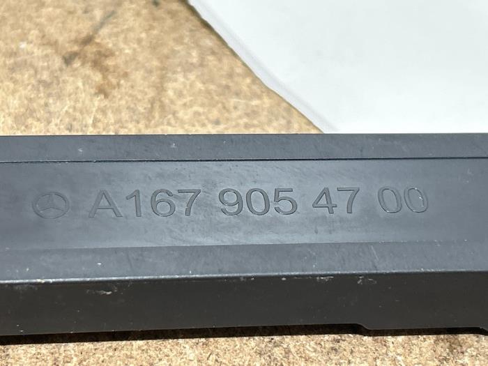 Antenne Mercedes EQB