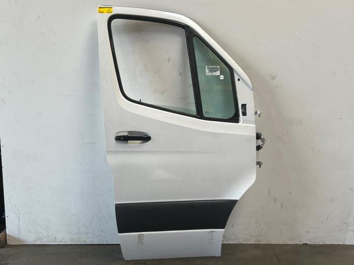 Door 2-door, right Mercedes Sprinter