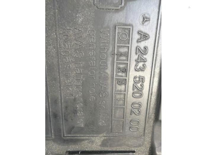 Engine protection panel Mercedes EQB