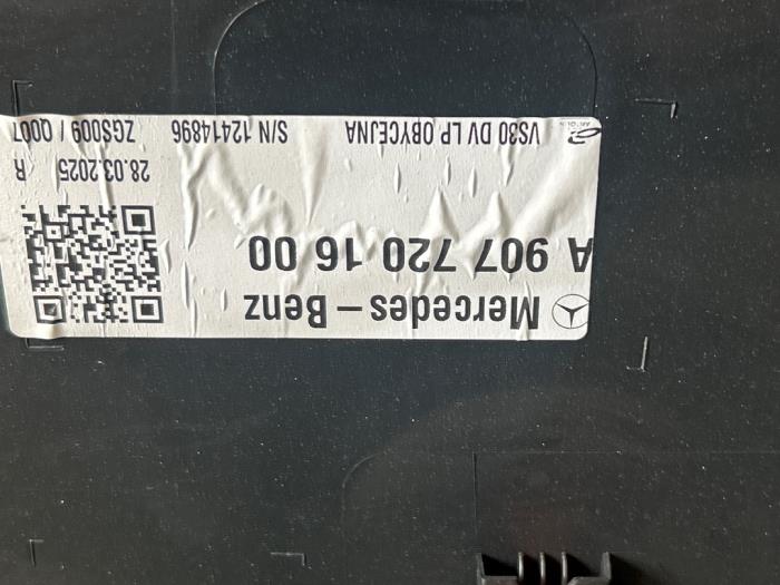 Türverkleidung 2-türig links Mercedes Sprinter