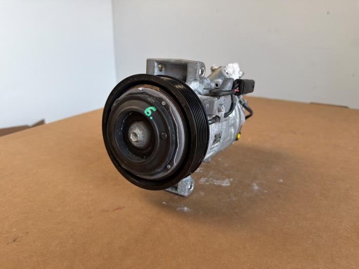 Pompe clim Mercedes CLA
