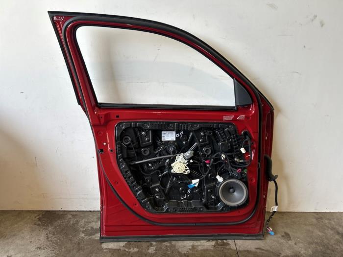 Portier 4Deurs links-voor Mercedes EQB