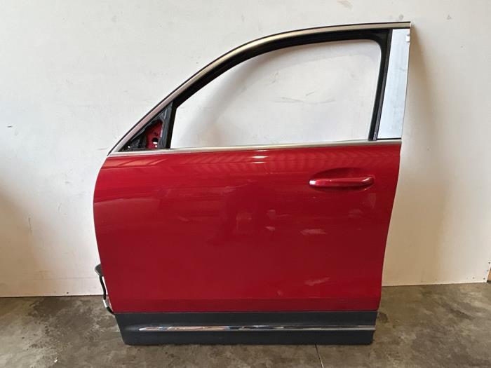 Portier 4Deurs links-voor Mercedes EQB