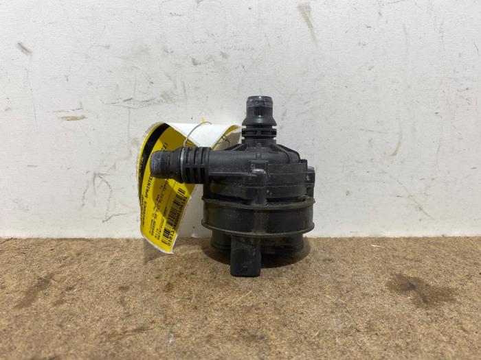 Water pump Mercedes Sprinter