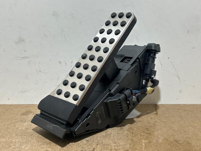 Accelerator pedal Mercedes GLC-Klasse