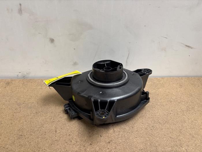 Subwoofer Mercedes CLA